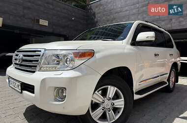 Позашляховик / Кросовер Toyota Land Cruiser 2013 в Києві