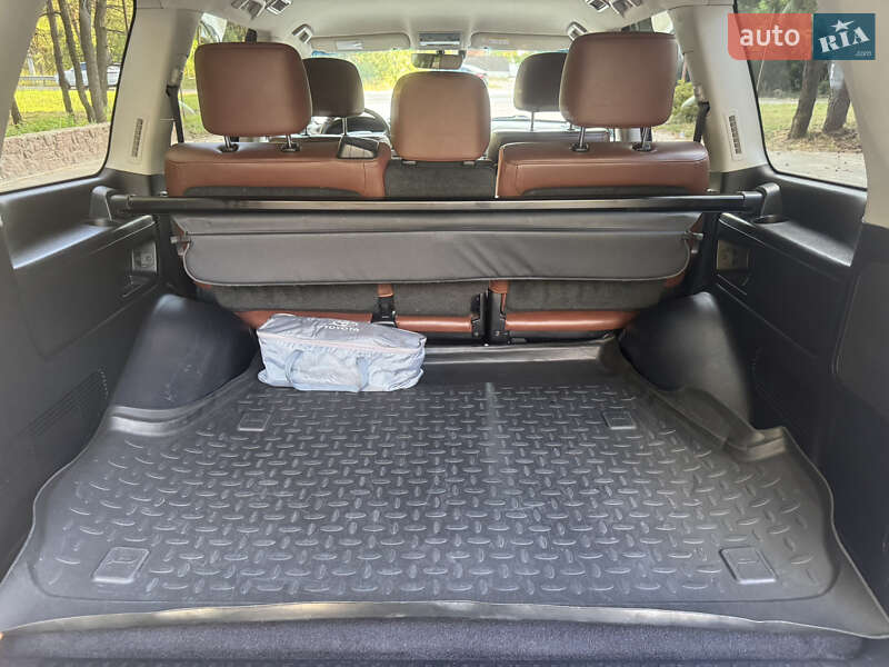 Внедорожник / Кроссовер Toyota Land Cruiser 2017 в Киеве фото 22 Внедорожник / Кроссовер Toyota Land Cruiser 2017 в Киеве