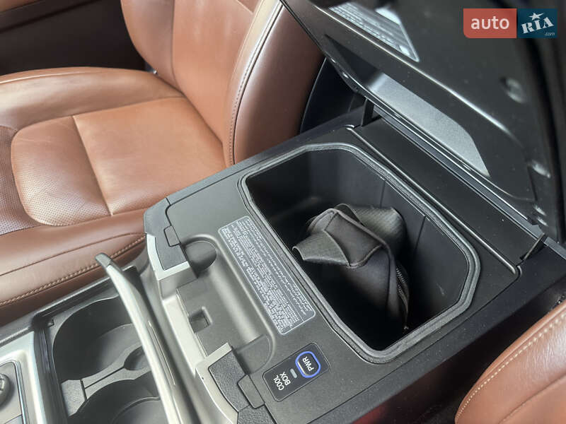 Внедорожник / Кроссовер Toyota Land Cruiser 2017 в Киеве фото 45 Внедорожник / Кроссовер Toyota Land Cruiser 2017 в Киеве