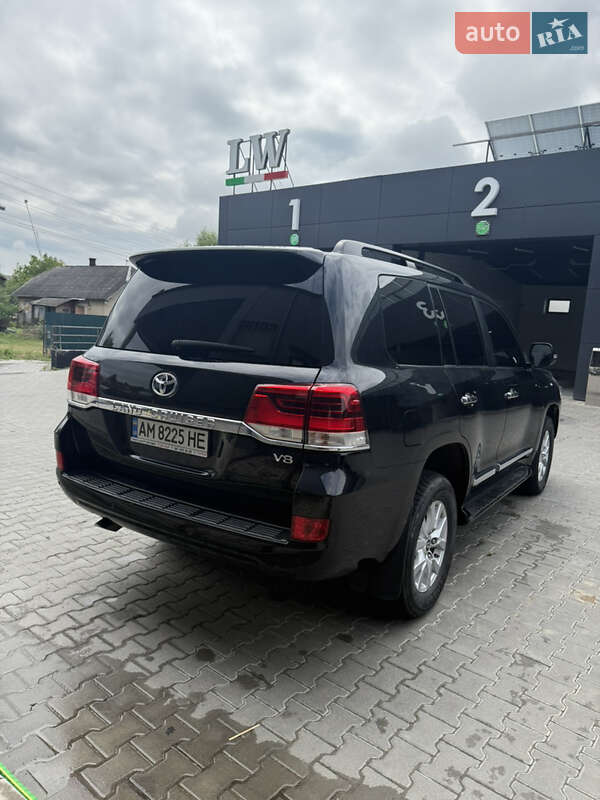 Позашляховик / Кросовер Toyota Land Cruiser 2020 в Тернополі