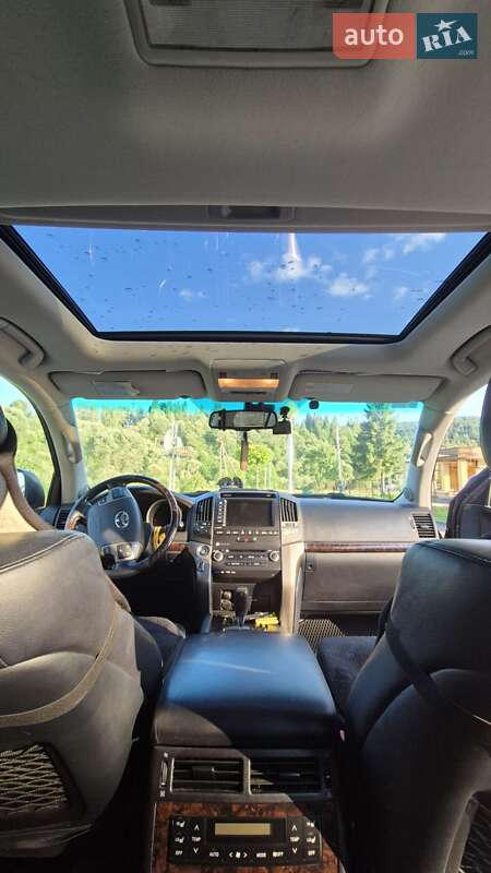 Внедорожник / Кроссовер Toyota Land Cruiser 2011 в Сходнице