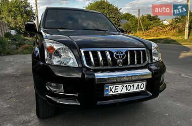 Позашляховик / Кросовер Toyota Land Cruiser 2006 в Новомосковську