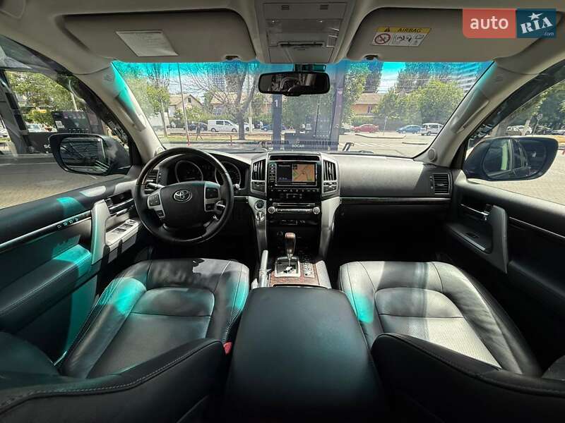 Внедорожник / Кроссовер Toyota Land Cruiser 2013 в Одессе
