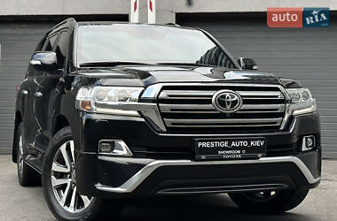 Внедорожник / Кроссовер Toyota Land Cruiser 2017 в Киеве
