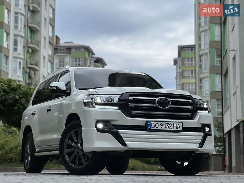 Toyota Land Cruiser 2010