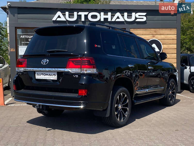 Внедорожник / Кроссовер Toyota Land Cruiser 2020 в Житомире