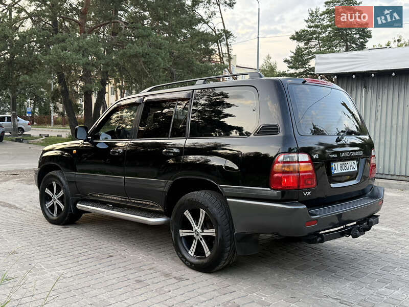 Позашляховик / Кросовер Toyota Land Cruiser 2001 в Броварах