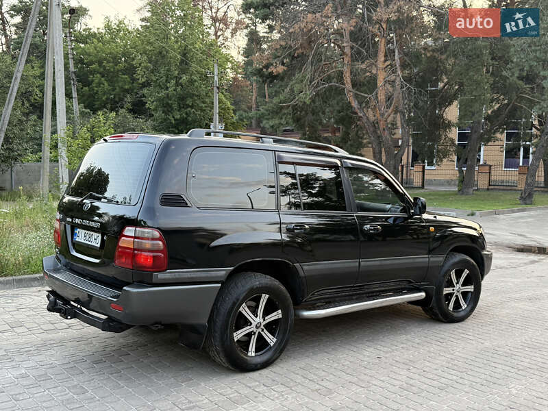Позашляховик / Кросовер Toyota Land Cruiser 2001 в Броварах