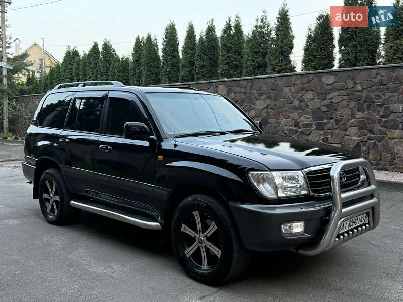 Позашляховик / Кросовер Toyota Land Cruiser 2001 в Броварах