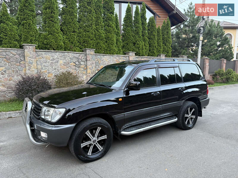 Позашляховик / Кросовер Toyota Land Cruiser 2001 в Броварах