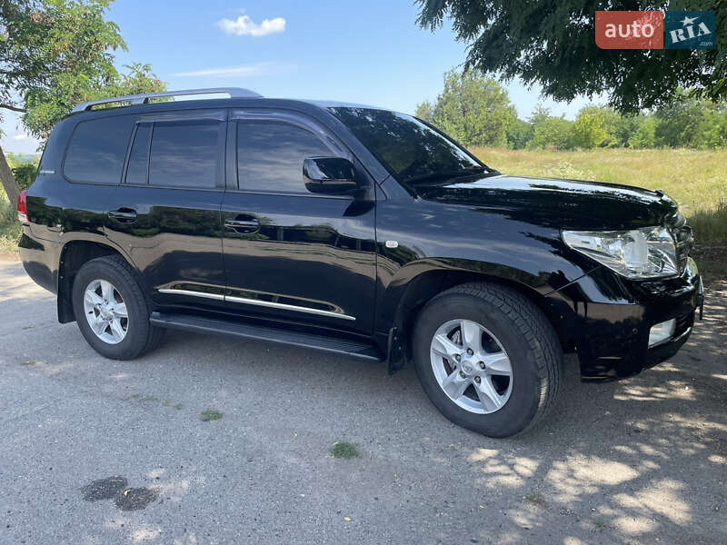 Позашляховик / Кросовер Toyota Land Cruiser 2011 в Лубнах фото 4 Позашляховик / Кросовер Toyota Land Cruiser 2011 в Лубнах