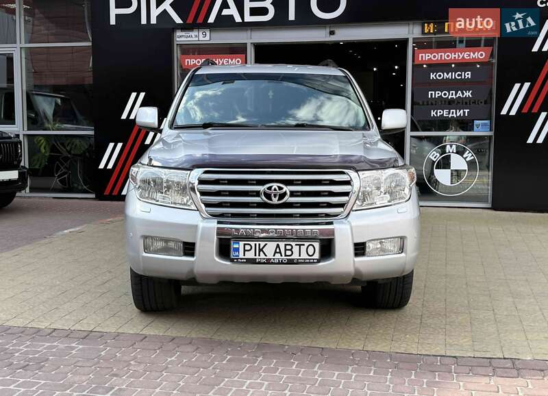 Внедорожник / Кроссовер Toyota Land Cruiser 2011 в Львове