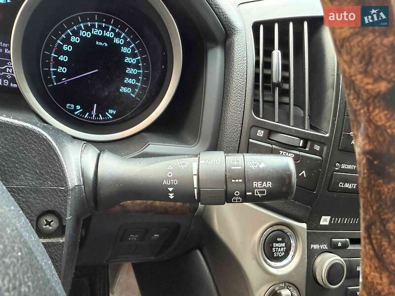 Внедорожник / Кроссовер Toyota Land Cruiser 2011 в Львове