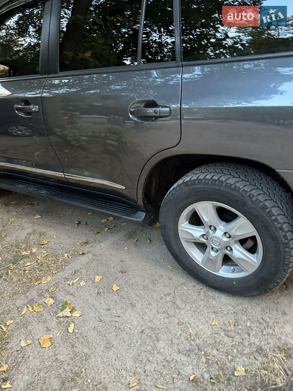 Позашляховик / Кросовер Toyota Land Cruiser 2011 в Львові фото 62 Позашляховик / Кросовер Toyota Land Cruiser 2011 в Львові