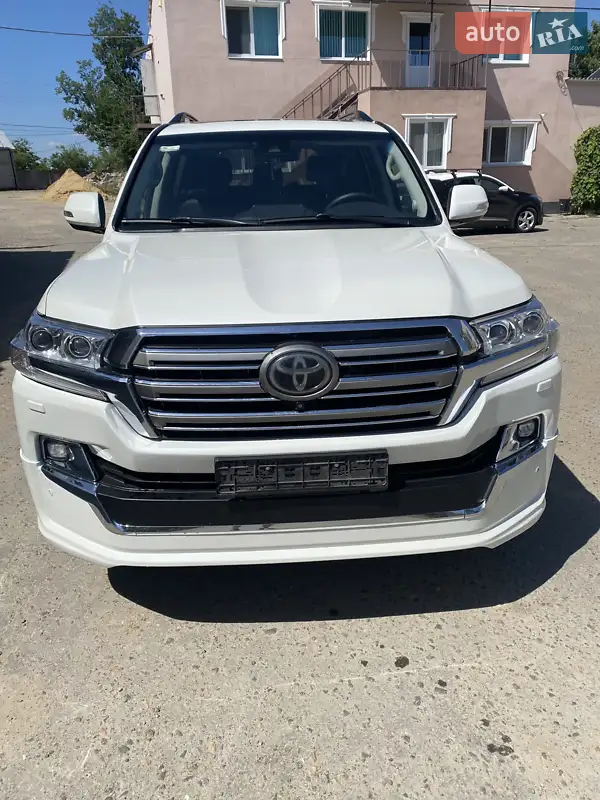 Toyota Land Cruiser