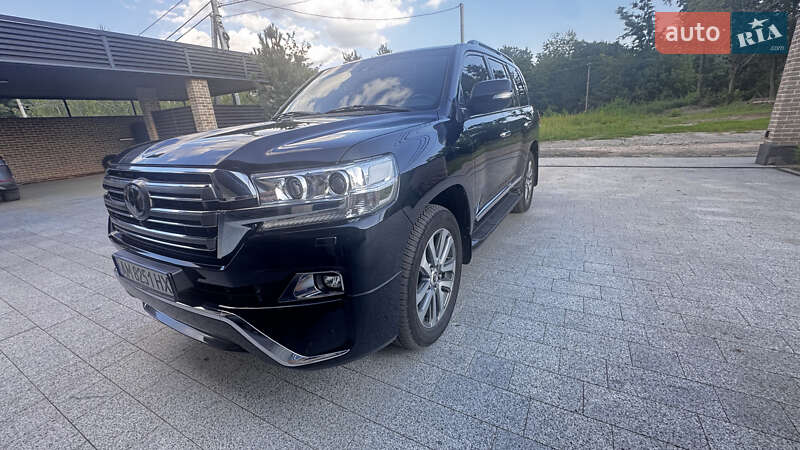Позашляховик / Кросовер Toyota Land Cruiser 2018 в Житомирі