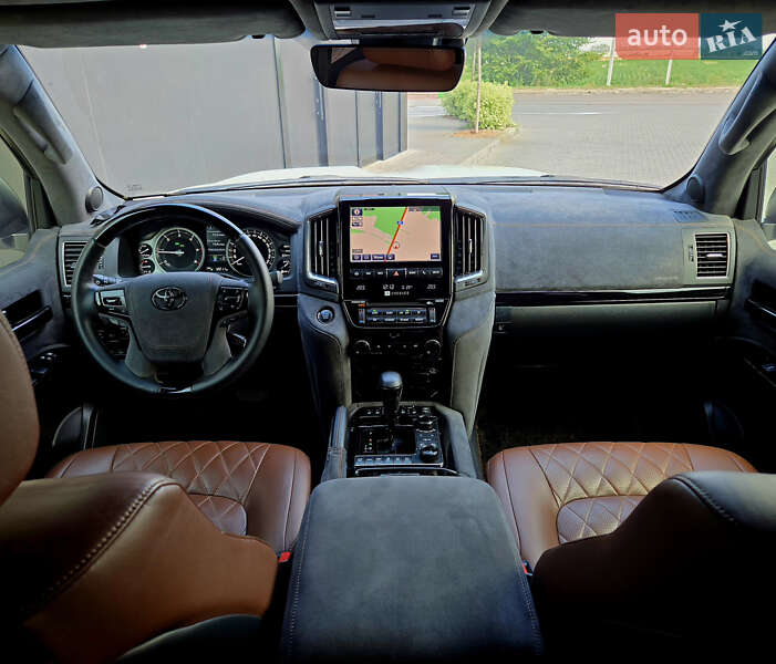 Позашляховик / Кросовер Toyota Land Cruiser 2016 в Києві