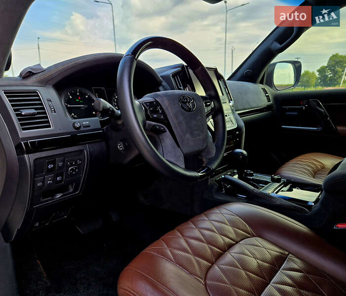 Позашляховик / Кросовер Toyota Land Cruiser 2016 в Києві