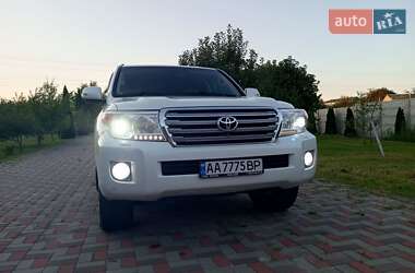 Внедорожник / Кроссовер Toyota Land Cruiser 2014 в 
