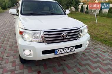 Внедорожник / Кроссовер Toyota Land Cruiser 2014 в 