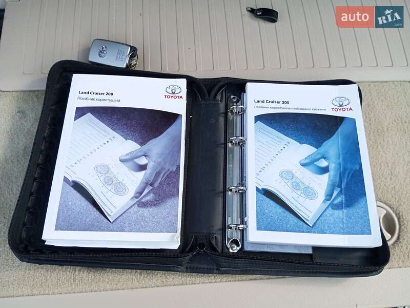 Позашляховик / Кросовер Toyota Land Cruiser 2014 в Києві фото 35 Позашляховик / Кросовер Toyota Land Cruiser 2014 в Києві