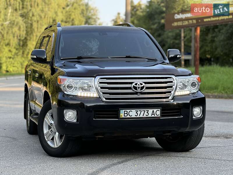 Позашляховик / Кросовер Toyota Land Cruiser 2014 в Трускавці фото 78 Позашляховик / Кросовер Toyota Land Cruiser 2014 в Трускавці