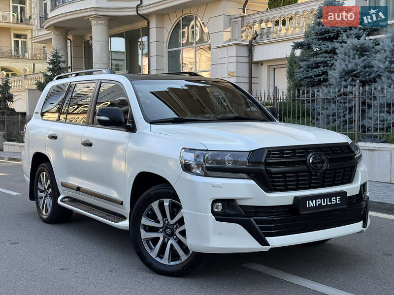 Toyota Land Cruiser 2020