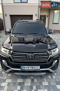 Внедорожник / Кроссовер Toyota Land Cruiser 2017 в Одессе