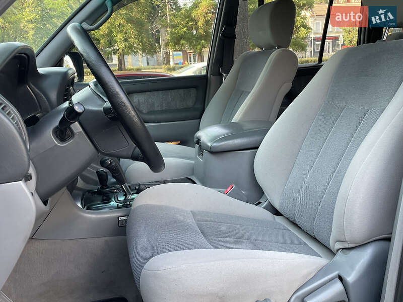 Позашляховик / Кросовер Toyota Land Cruiser 2001 в Миколаєві