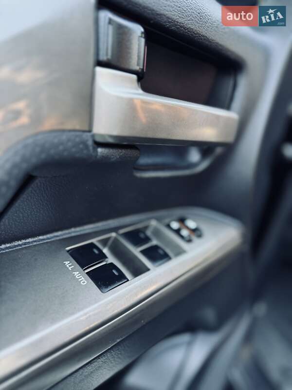 Внедорожник / Кроссовер Toyota Land Cruiser 2012 в Нижней Апше фото 19 Внедорожник / Кроссовер Toyota Land Cruiser 2012 в Нижней Апше