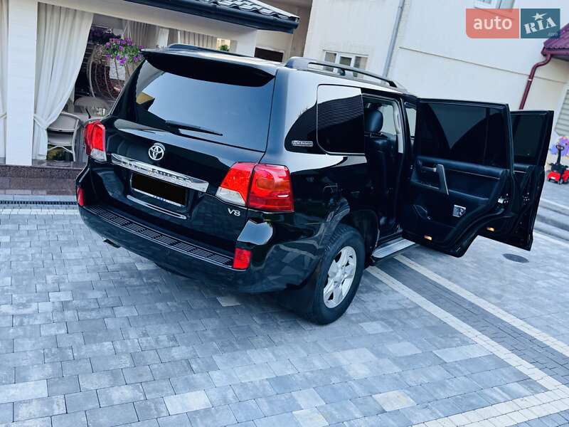 Внедорожник / Кроссовер Toyota Land Cruiser 2012 в Нижней Апше фото 46 Внедорожник / Кроссовер Toyota Land Cruiser 2012 в Нижней Апше