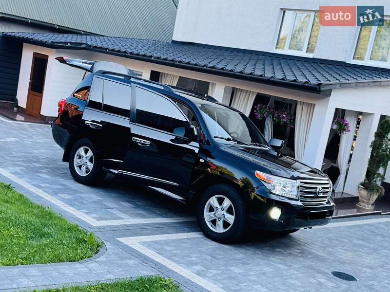 Внедорожник / Кроссовер Toyota Land Cruiser 2012 в Нижней Апше фото 77 Внедорожник / Кроссовер Toyota Land Cruiser 2012 в Нижней Апше