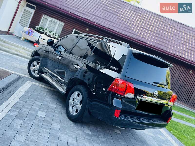 Внедорожник / Кроссовер Toyota Land Cruiser 2012 в Нижней Апше фото 99 Внедорожник / Кроссовер Toyota Land Cruiser 2012 в Нижней Апше