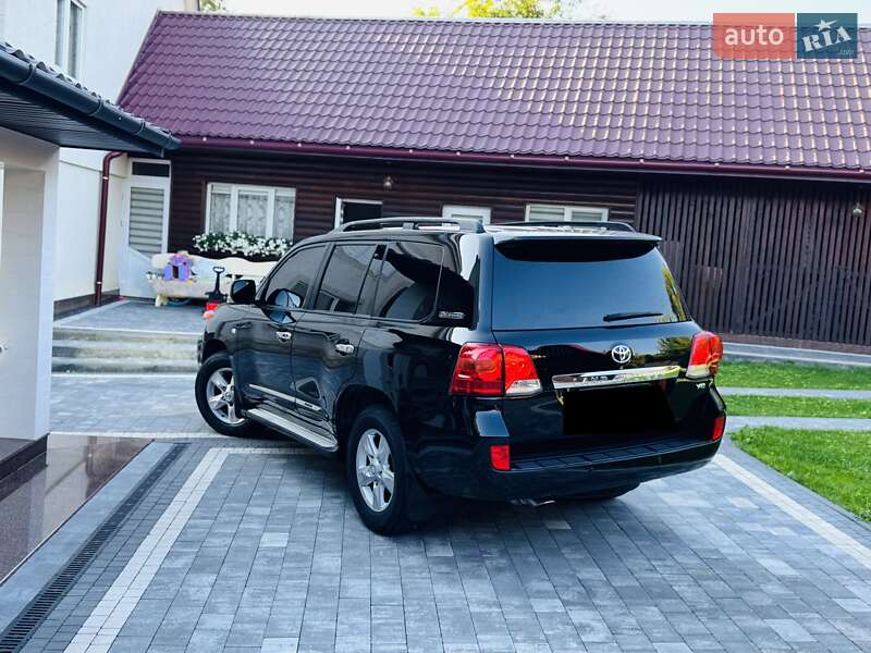 Внедорожник / Кроссовер Toyota Land Cruiser 2012 в Нижней Апше фото 117 Внедорожник / Кроссовер Toyota Land Cruiser 2012 в Нижней Апше