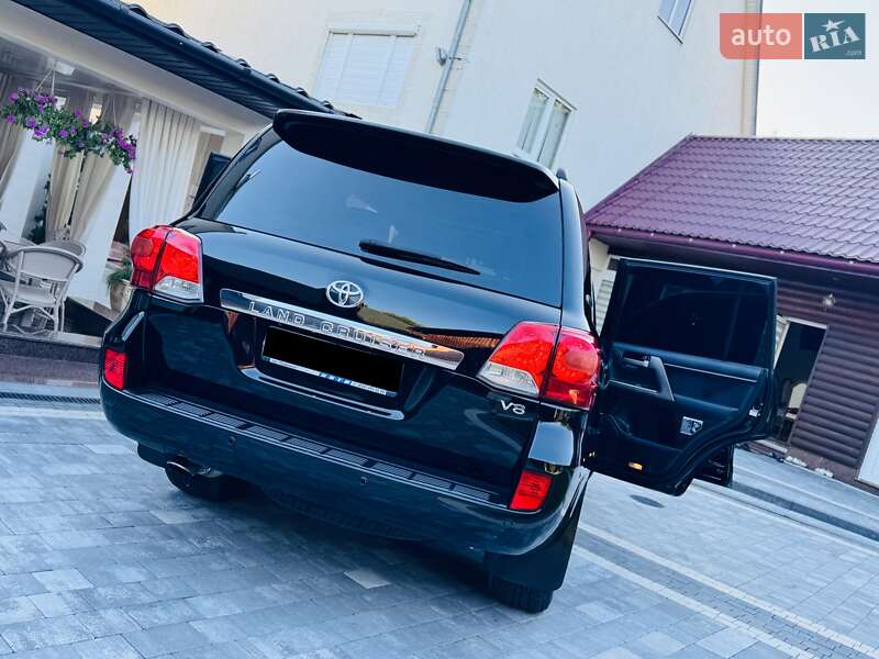 Внедорожник / Кроссовер Toyota Land Cruiser 2012 в Нижней Апше фото 122 Внедорожник / Кроссовер Toyota Land Cruiser 2012 в Нижней Апше