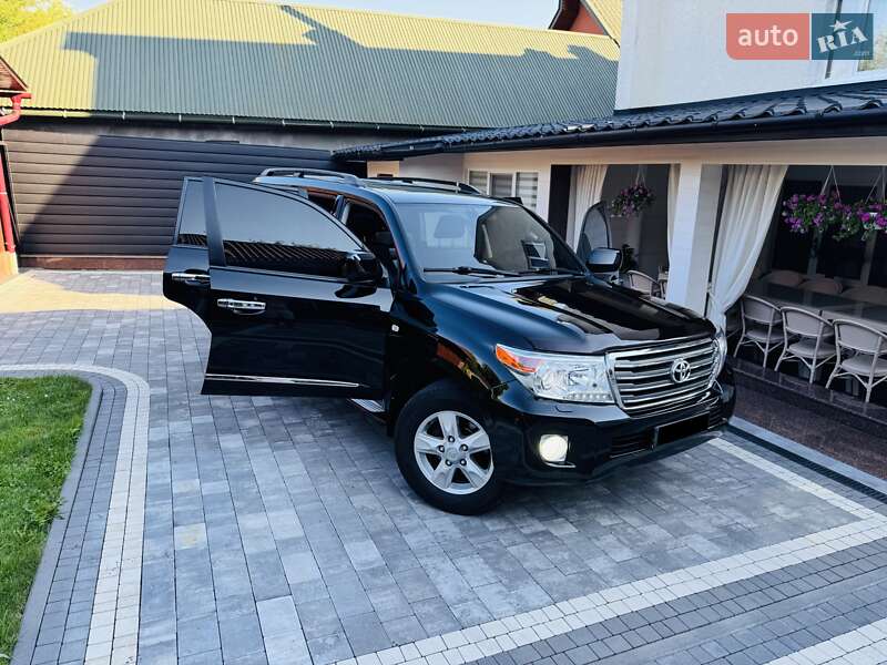 Внедорожник / Кроссовер Toyota Land Cruiser 2012 в Нижней Апше фото 141 Внедорожник / Кроссовер Toyota Land Cruiser 2012 в Нижней Апше