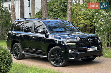 Внедорожник / Кроссовер Toyota Land Cruiser 2015 в Киеве