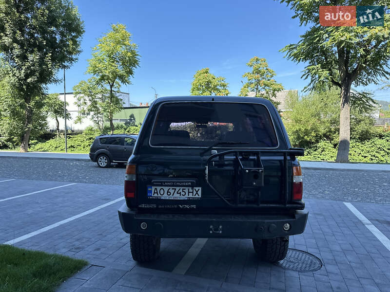 Внедорожник / Кроссовер Toyota Land Cruiser 1997 в Сваляве