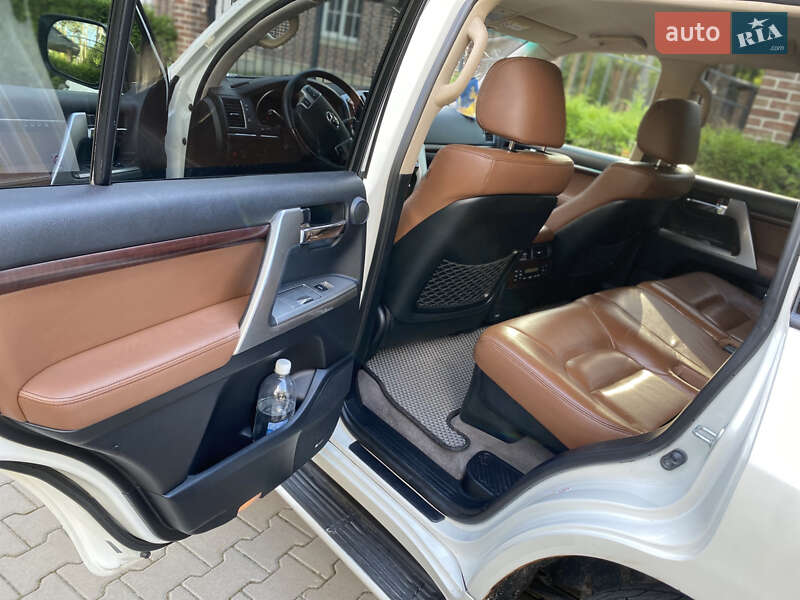 Внедорожник / Кроссовер Toyota Land Cruiser 2014 в Киеве