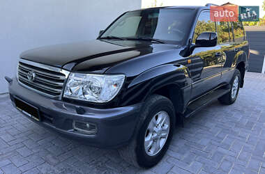 Внедорожник / Кроссовер Toyota Land Cruiser 2006 в Днепре