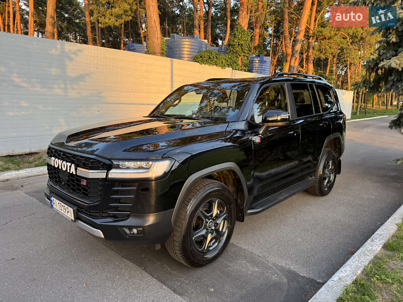 Toyota Land Cruiser 2023