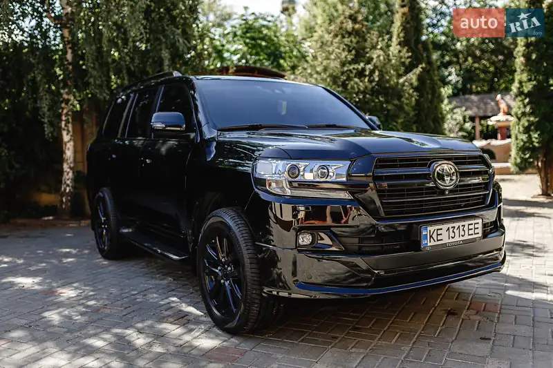 Toyota Land Cruiser