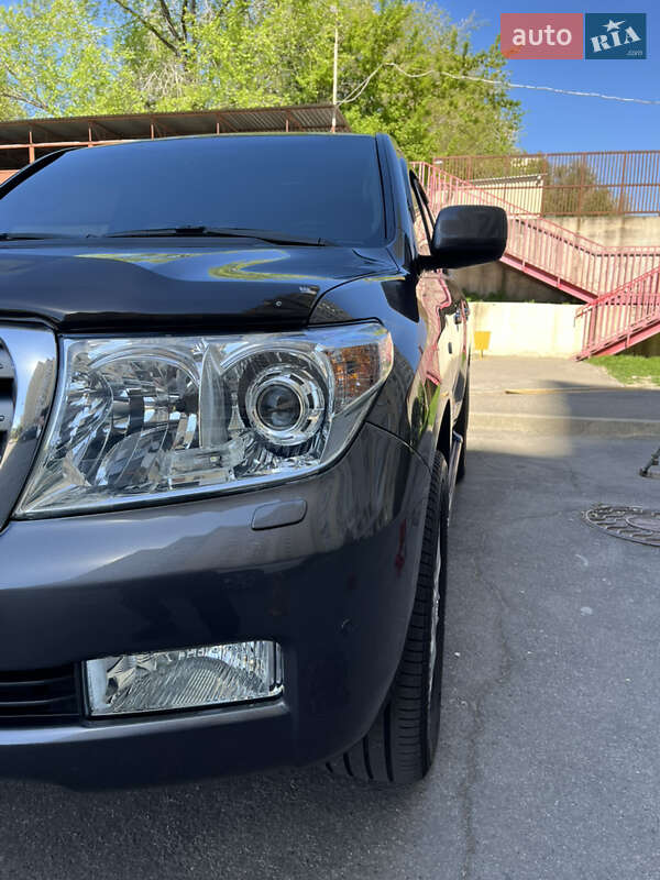 Внедорожник / Кроссовер Toyota Land Cruiser 2011 в Киеве фото 8 Внедорожник / Кроссовер Toyota Land Cruiser 2011 в Киеве