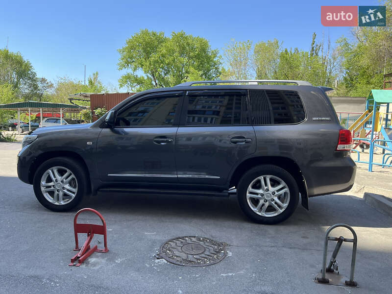 Внедорожник / Кроссовер Toyota Land Cruiser 2011 в Киеве фото 10 Внедорожник / Кроссовер Toyota Land Cruiser 2011 в Киеве