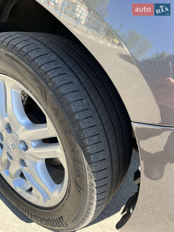 Внедорожник / Кроссовер Toyota Land Cruiser 2011 в Киеве фото 20 Внедорожник / Кроссовер Toyota Land Cruiser 2011 в Киеве