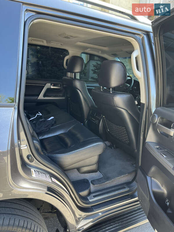 Внедорожник / Кроссовер Toyota Land Cruiser 2011 в Киеве фото 42 Внедорожник / Кроссовер Toyota Land Cruiser 2011 в Киеве