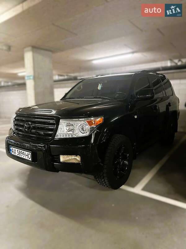 Внедорожник / Кроссовер Toyota Land Cruiser 2008 в Харькове