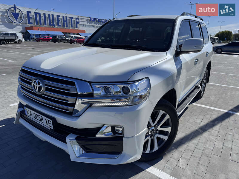 Внедорожник / Кроссовер Toyota Land Cruiser 2020 в Киеве фото 2 Внедорожник / Кроссовер Toyota Land Cruiser 2020 в Киеве