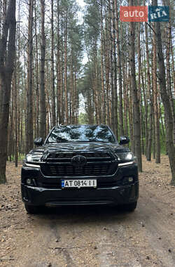 Позашляховик / Кросовер Toyota Land Cruiser 2018 в Івано-Франківську