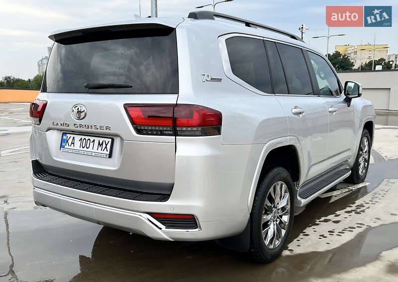 Внедорожник / Кроссовер Toyota Land Cruiser 2022 в Киеве